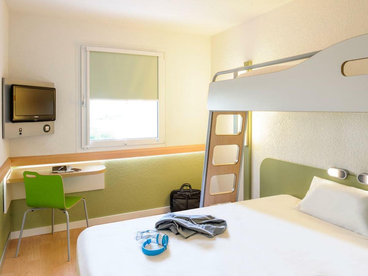 Hotel Ibis Budget Bordeaux Centre Bastide Esterno foto